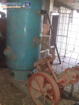 Compressor with pressure tank Atlas Copco