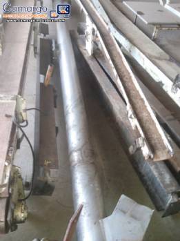 Conveyor with stainless steel screw