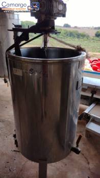 Stainless steel stirring tank 280 L