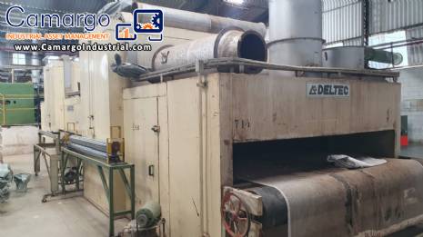 Deltec 2-body oven with resistance heating.