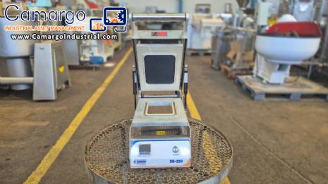 R. Bai�o SB-250 Tray Sealer
