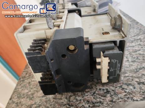 Three-pole controller for operating three-phase motors Telemecanique LC1F265 and LC1F225