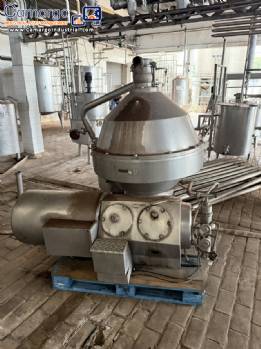 Vertical separating centrifuge in stainless steel