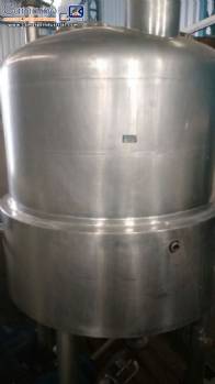 Tank in stainless steel jacketed with scaler and scraper for creams and chocolates