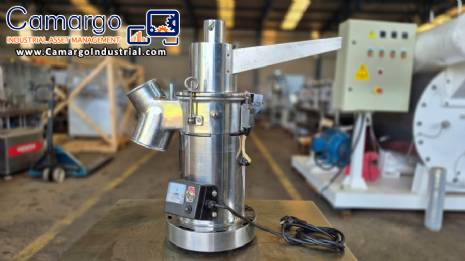 Benchtop hammer mill pulverizer/sugar grinder, 15 kg per hour.