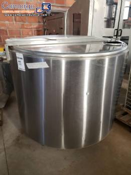 Expansion tank for milk and cooling