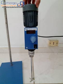 Digital laboratory bench shaker IKA