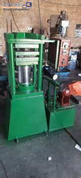 Rubber column press