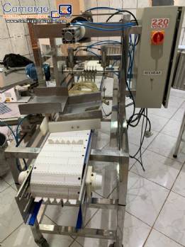 WJ Vernillo garlic bread filling dosing machine 1,800 loaves / hour