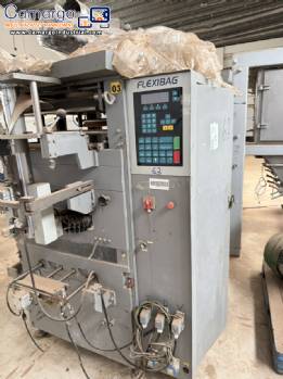 FABRIMA Flexibag vertical screw packaging machine for powdered products.