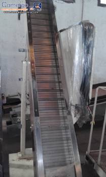 Industrial conveyor in stainless steel