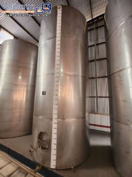 19,000 liter stainless steel tank