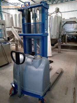 Manual electric pallet truck Paletrans