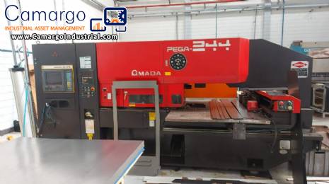 Plate punching machine Amada