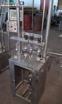 Linear filling machine with 6 stainless steel spouts