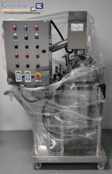 100L pressure reactor in 316L stainless steel with built-in lid lift, scraper and turbocharger 100L pressure reactor in 316L stainless steel with built-in lid lift, scraper and turbocharger