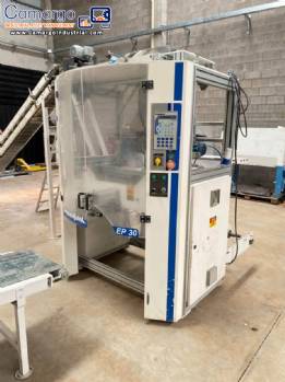 Automatic baler packaging machine Automatic baler packaging machine
